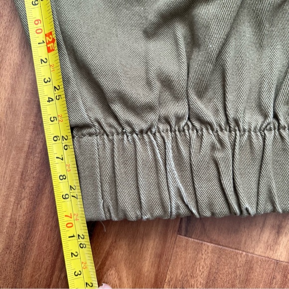 Olive green jogger pants with high rise elastic waist Forever 21 - Picture 6 of 6